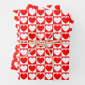 Rode en witte harten inpakpapier vel (In situ)