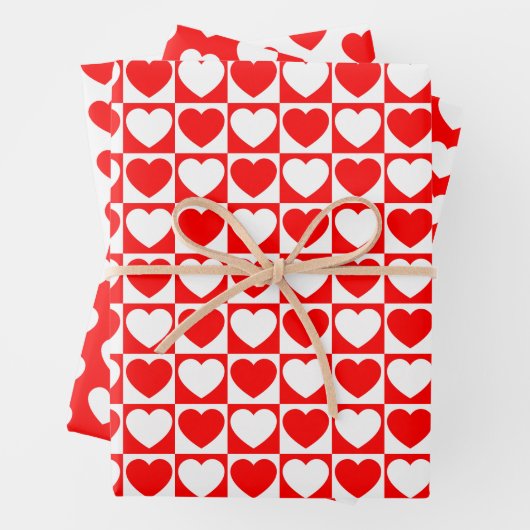Rode en witte harten inpakpapier vel (In situ)