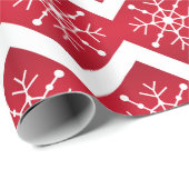 Rode en witte kerstsnowflakes Chevron Pattern Cadeaupapier (Rol Hoek)