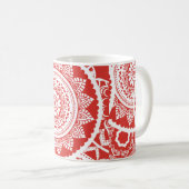 Rode en witte mok met mandala patroon (Voorkant rechts)