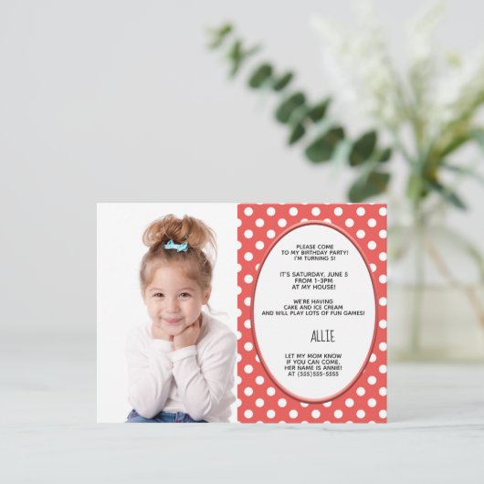 Rode en witte poka Dot Birthday Fotouitnodiging Uitnodiging Briefkaart (Staand voorkant)