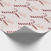 Rode en witte Scandinavische bloemen Cadeaupapier (Hoek)