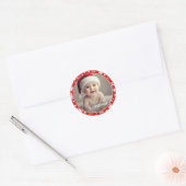 Rode en witte sneeuwvlok Vrolijke kerstfoto Ronde Sticker (Envelop)