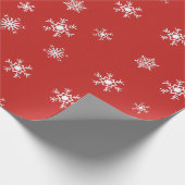 Rode en Witte Sneeuwvlokken Kerstmis Cadeaupapier (Hoek)