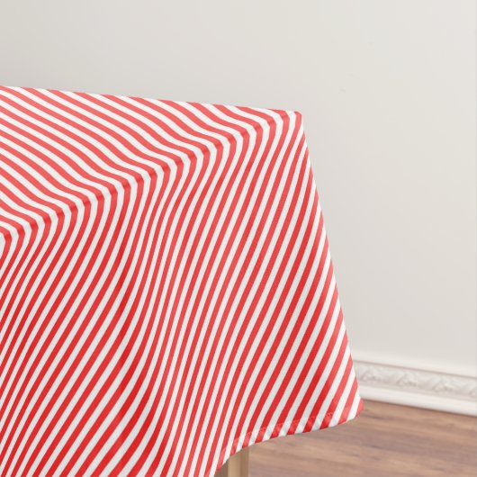 Rode en witte snoepstripes tafelkleed (Voorbeeld)
