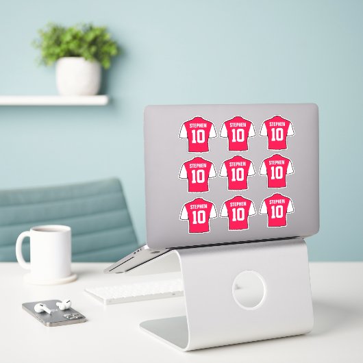 Rode en Witte Voetbalshirts Sticker (Laptop op bureau)