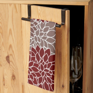 Rode en zilveren dahlias theedoek