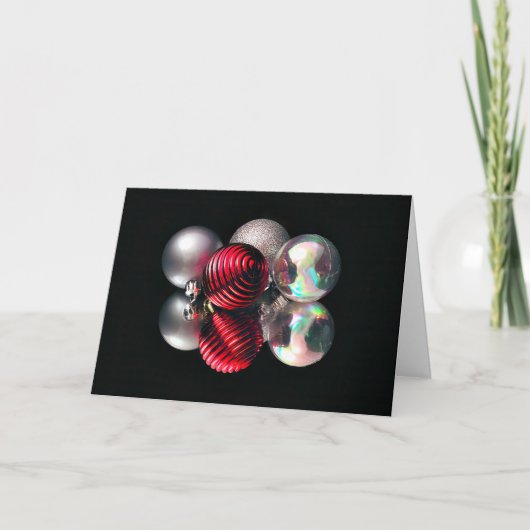 Rode en zilveren kerstbal kaart (Voorkant)