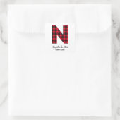 Rode en Zwarte Buffalo Plaid Monogram N Vierkante Sticker (Tas)