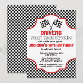 Rode en zwarte geruite raceverjaardag kaart (Voorkant / Achterkant)