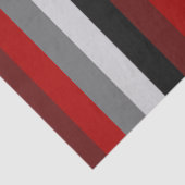 Rode en zwarte strepen tissuepapier (Detail)
