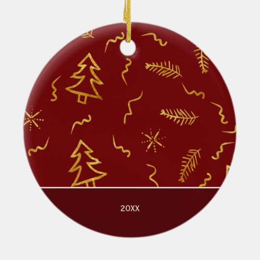 Rode feestdag met gouden kerstbomen keramisch ornament (Achterkant)