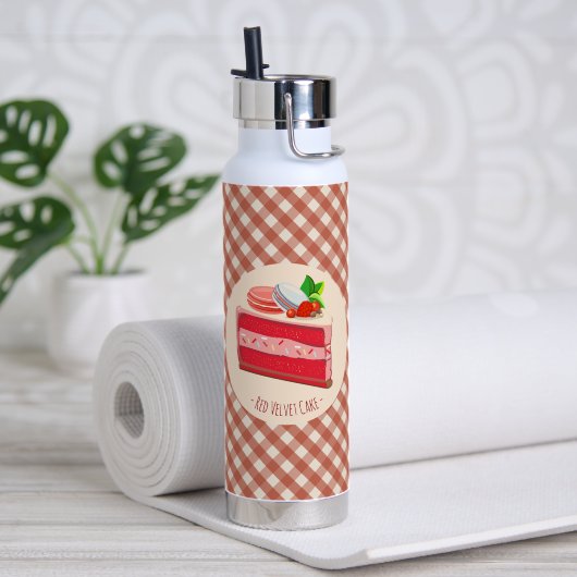 rode fluwelen cake met aardbei roomkaas waterfles (Yoga (Gedraaid) )