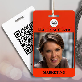 Rode foto QR-code en logo werknemer Badge