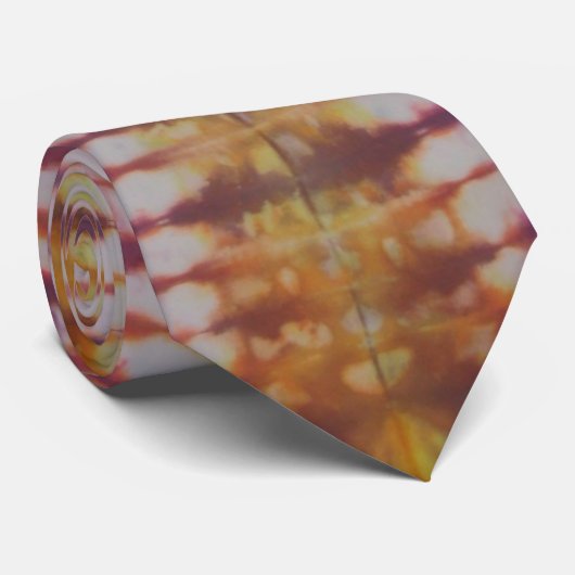Rode gele stropdas kleurstof stropdas (Opgerold)