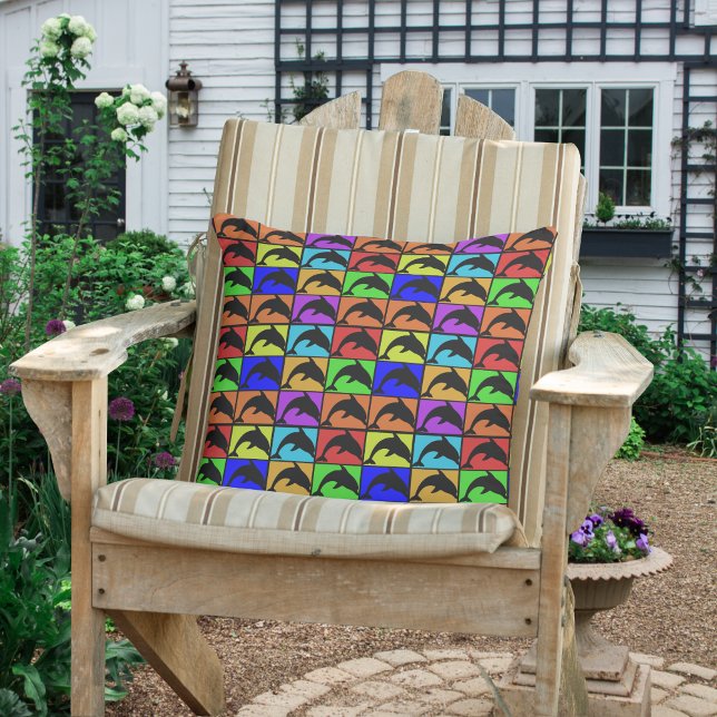 Rode Gele Turquoise en andere kleurendolfijnen Buitenkussen (Creator heeft geüpload)