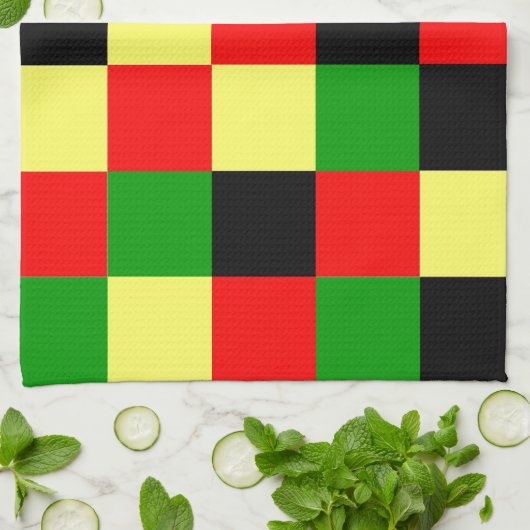 Rode, gele, zwarte en groene cheques theedoek (Gevouwen)