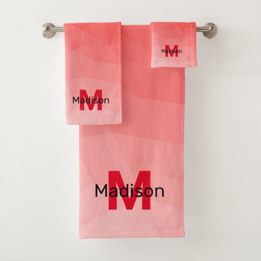 Rode geometrische meshpatroon met verloop Monogram Bad Handdoek (Insitu)