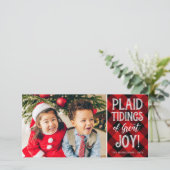 Rode geruite kerstgroeten één foto vakantiewenskaa feestdagenkaart (Staand voorkant)