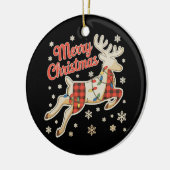 Rode geruite rendierbuffel vrolijk kerstpyjama keramisch ornament (Links)