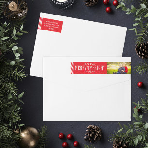 Rode gestreepte vrolijke en heldere kerstfoto
