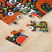 Rode gevlekte salamander op de bosbodem legpuzzel (Zijkant)