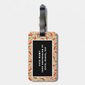 Rode gevlekte salamander op de bosbodem wit bagagelabel (Achterkant verticaal)