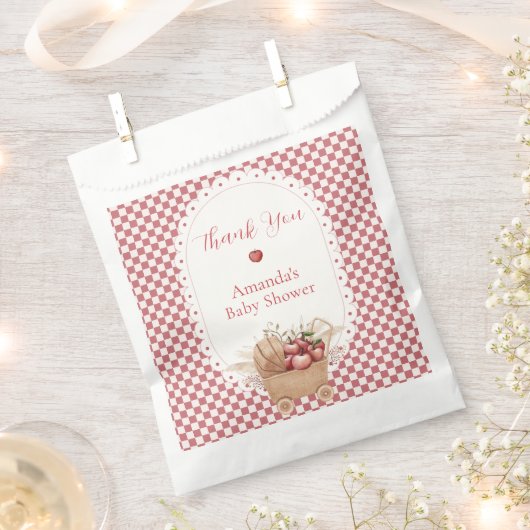 Rode Gingham Boho Appel Van Onze Ogen Baby Shower Bedankzakje (Geknipt)