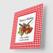 Rode gingham en aardbeien wandklok (Hoek)