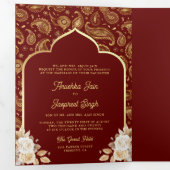 Rode Gouden Paisley Bloemen QR Code Indische Bruil Drieluik Uitnodiging (Binnenzijde eerst)