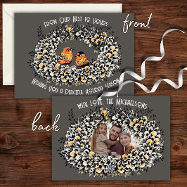 Rode-grijze Vintage Stijl Vogelnest Familie Foto Feestdagenkaart