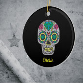 Rode groene en grijze kristaldag op zwart keramisch ornament