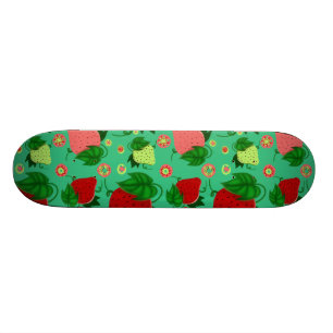 Rode groene roze aardbeien persoonlijk skateboard