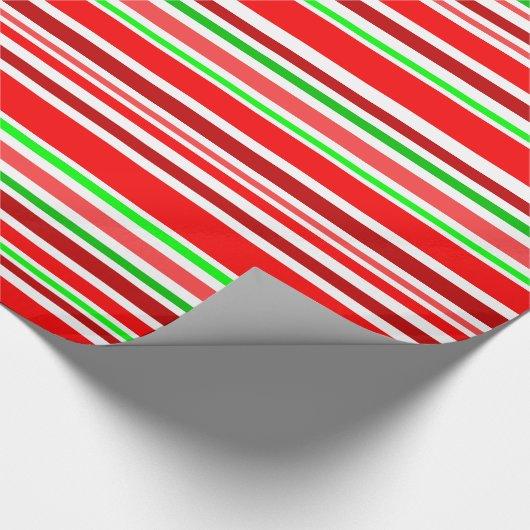Rode groene witte kerstsnoeprietstijlstrepen cadeaupapier (Hoek)