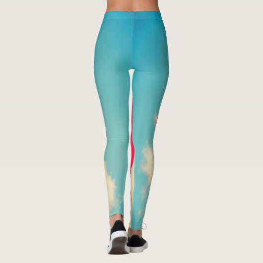 Rode hartballon tegen troebel hemd leggings (Achterkant)