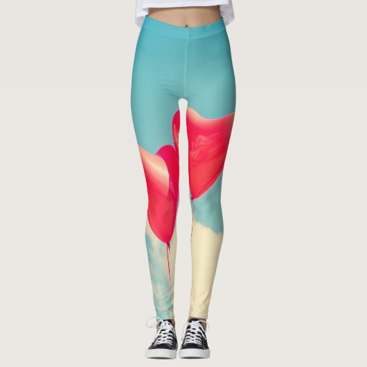 Rode hartballon tegen troebel hemd leggings (Voorkant)