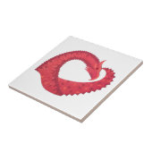 Rode hartdraak op wit tegeltje (Zijkant)