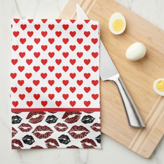 Rode harten en kussen theedoek (Quarter Fold)