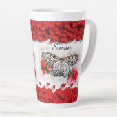 Rode harten en Waterverf vlinder Latte Mok (Rechterhoek)