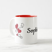 Rode harten monogram tweekleurige koffiemok (Voorkant links)