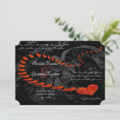 Rode harten op Black Swirls Wedding Invitation Kaart (Staand voorkant)