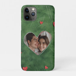 Rode harten op groen gras Case-Mate iPhone case