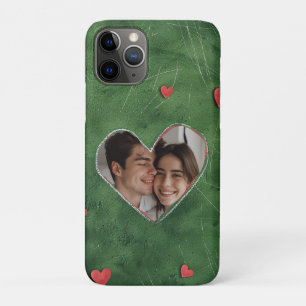 Rode harten op groen gras Case-Mate iPhone case
