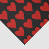 Rode harten op zwart tissuepapier (Detail)