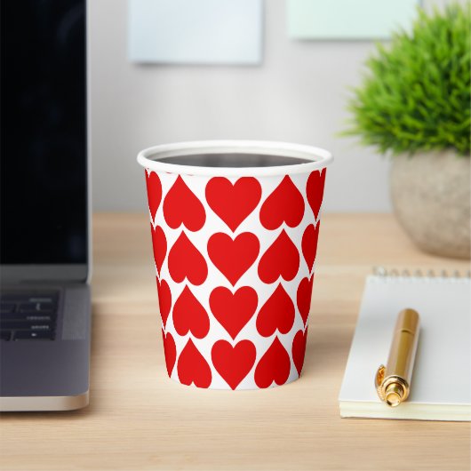 Rode hartenpatroon, romantisch, liefde papieren bekers (Insitu)