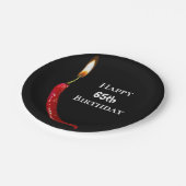 Rode hete peper met kaarsvlam 65e verjaardag papieren bordje (Gekanteld)