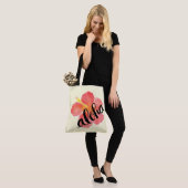 Rode Hibiscus Aloha Boodschappentas Tote Bag (Op model)