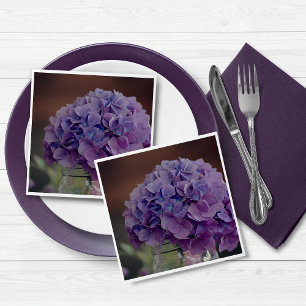 Rode Hydrangea in Metselaarsvaas Foto Servet
