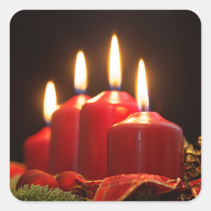 Rode kaarsen van een Adventskrans met vuurtakken Vierkante Sticker