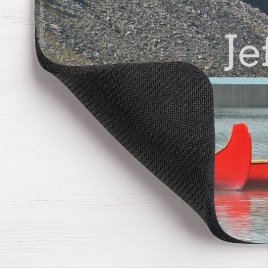 Rode kano's, meer, bergen, aangepast muismat (Hoek)